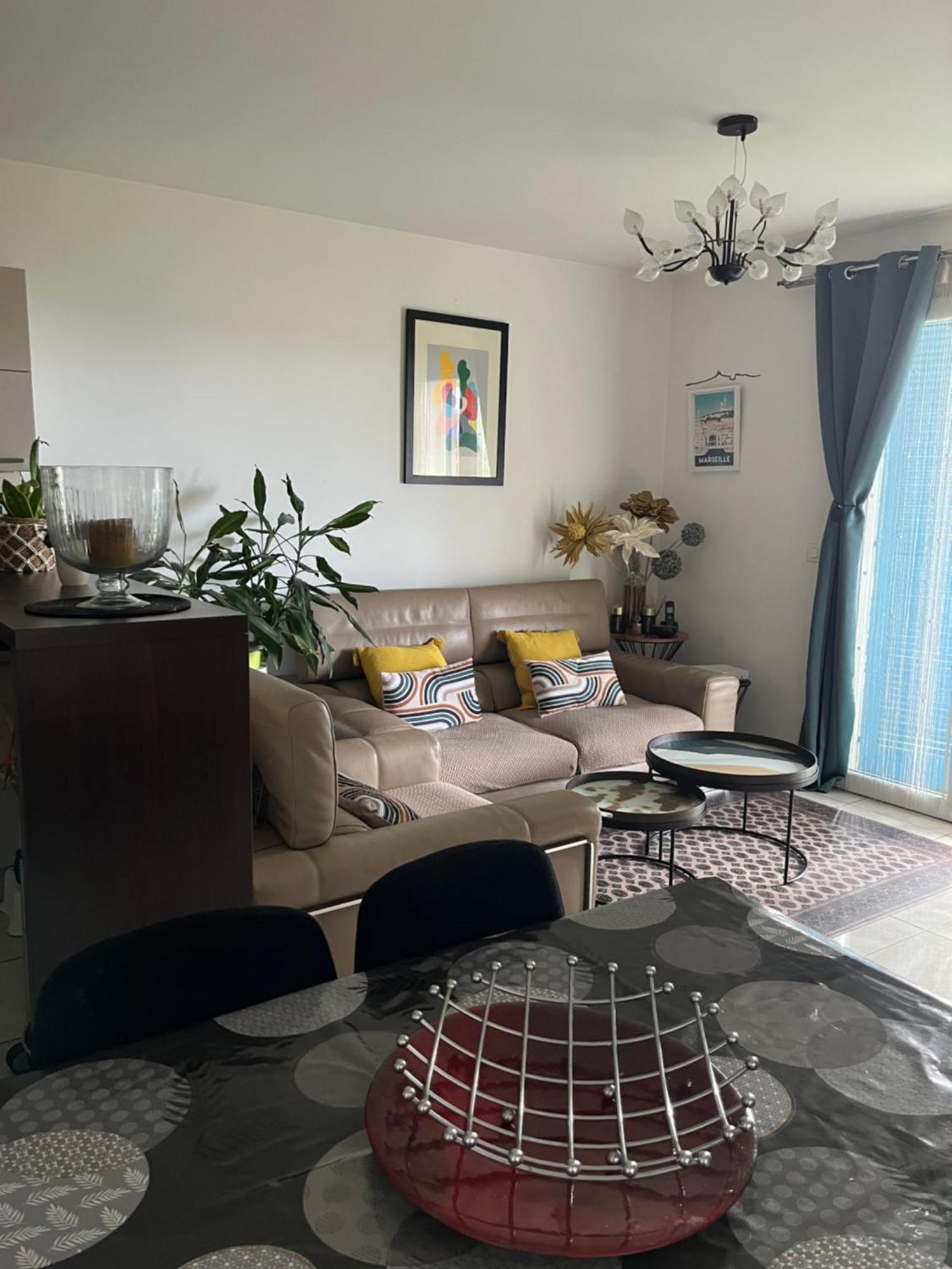 Charme Et Calme Apartment Marseilles